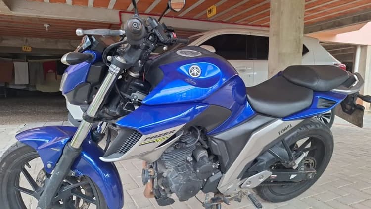 Vendo ou troco Fizer 250 IPVA 2026 pago