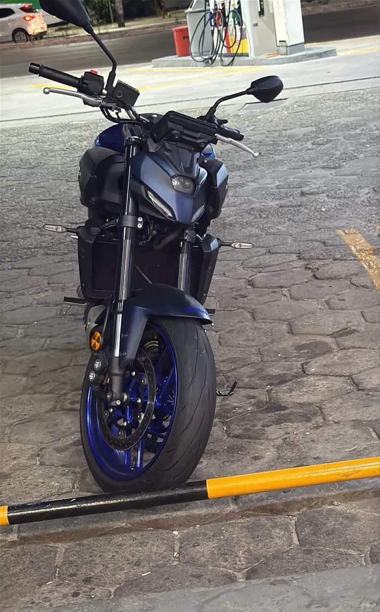 Vendo MT 07 zero 800 KM