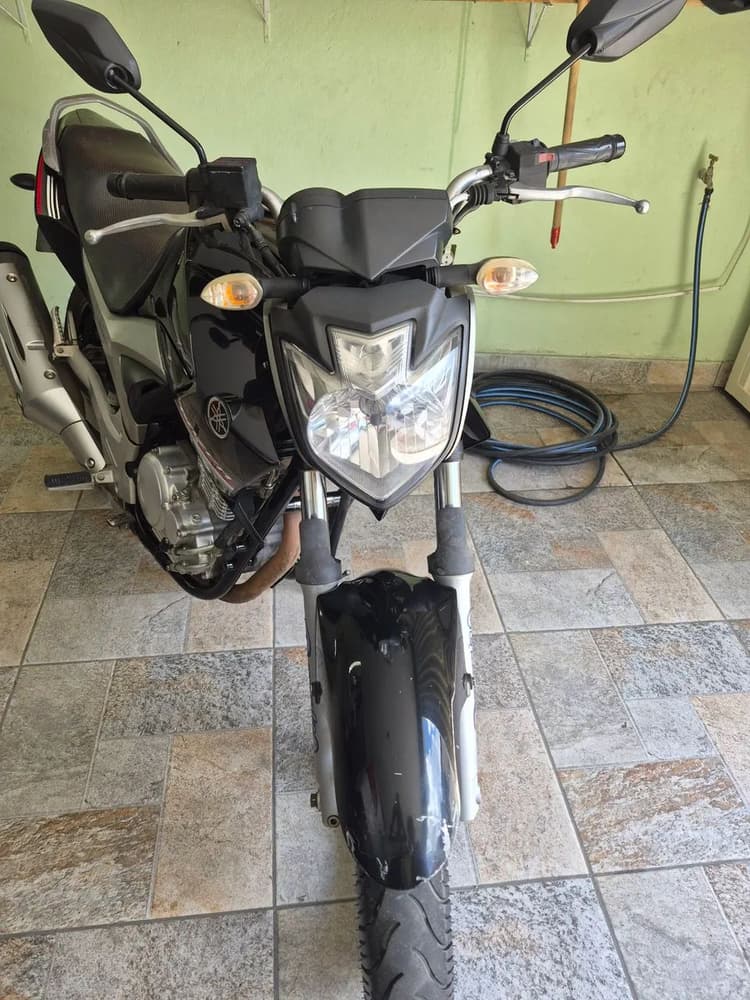 Fazer 250 muito conservada