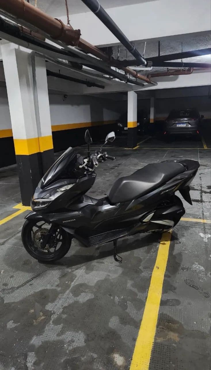 PCX 160 cinza 