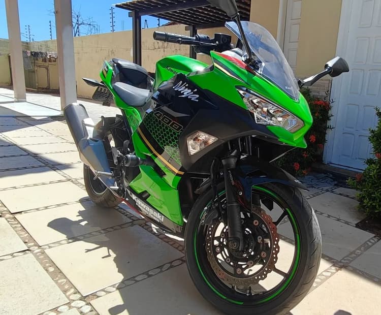 Ninja 400 KRT Edition 2020. 