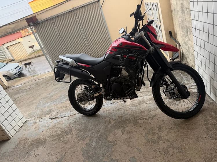 Lander 250 impecável 