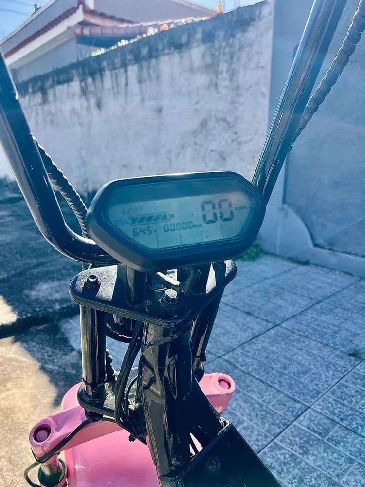 Scooter elétrica. 