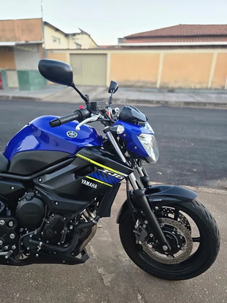 XJ6