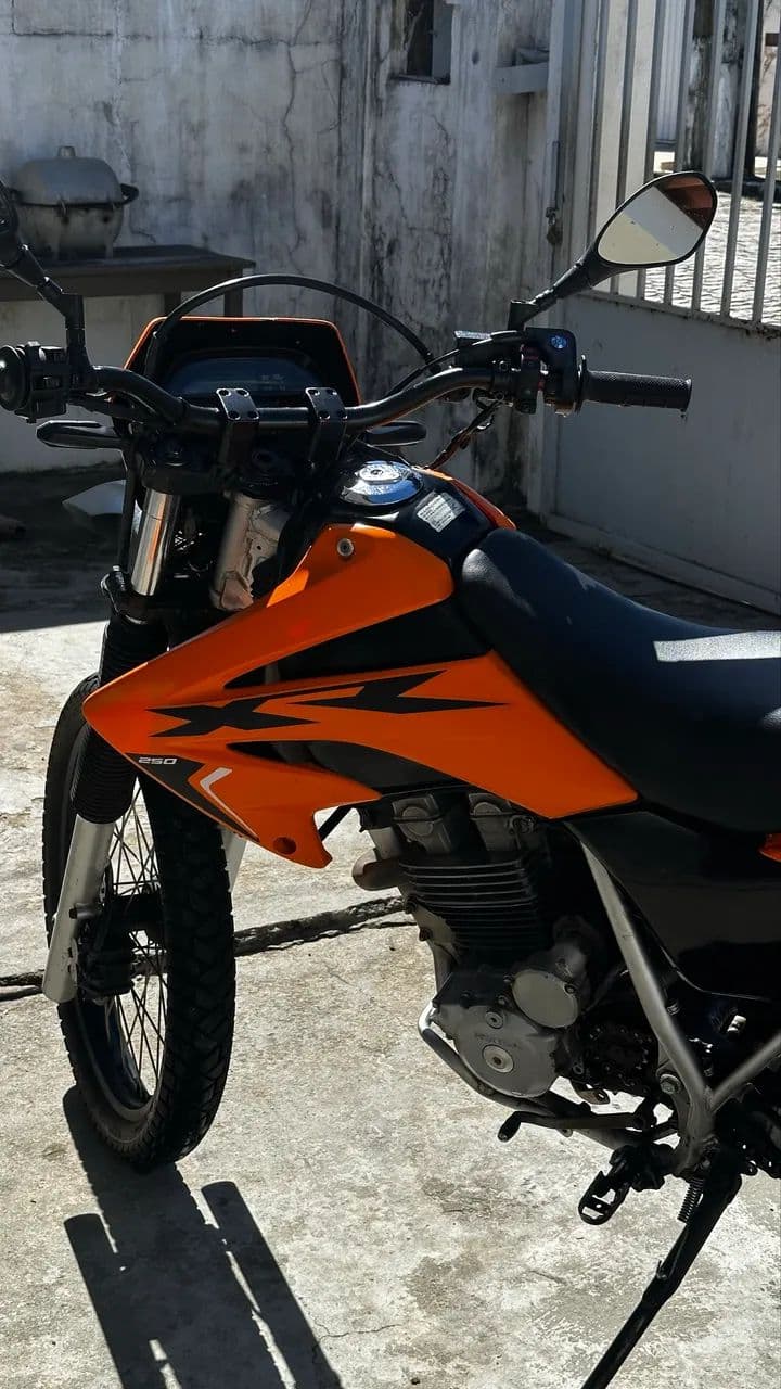 Tornado 250