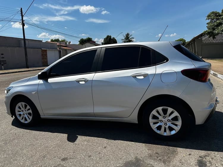 Chevrolet Onix Hatch LT 1.0 12V Flex Mec. 4P 2021