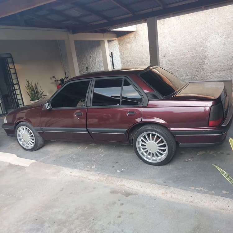 Chevrolet Monza Classic SE 2.0 /mpfi E EFI 2P E 4P 1992