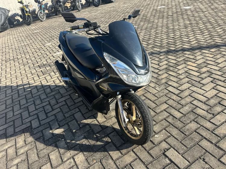 HONDA PCX DLX 2016