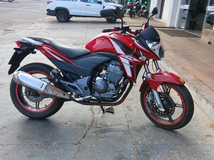 CB300R 