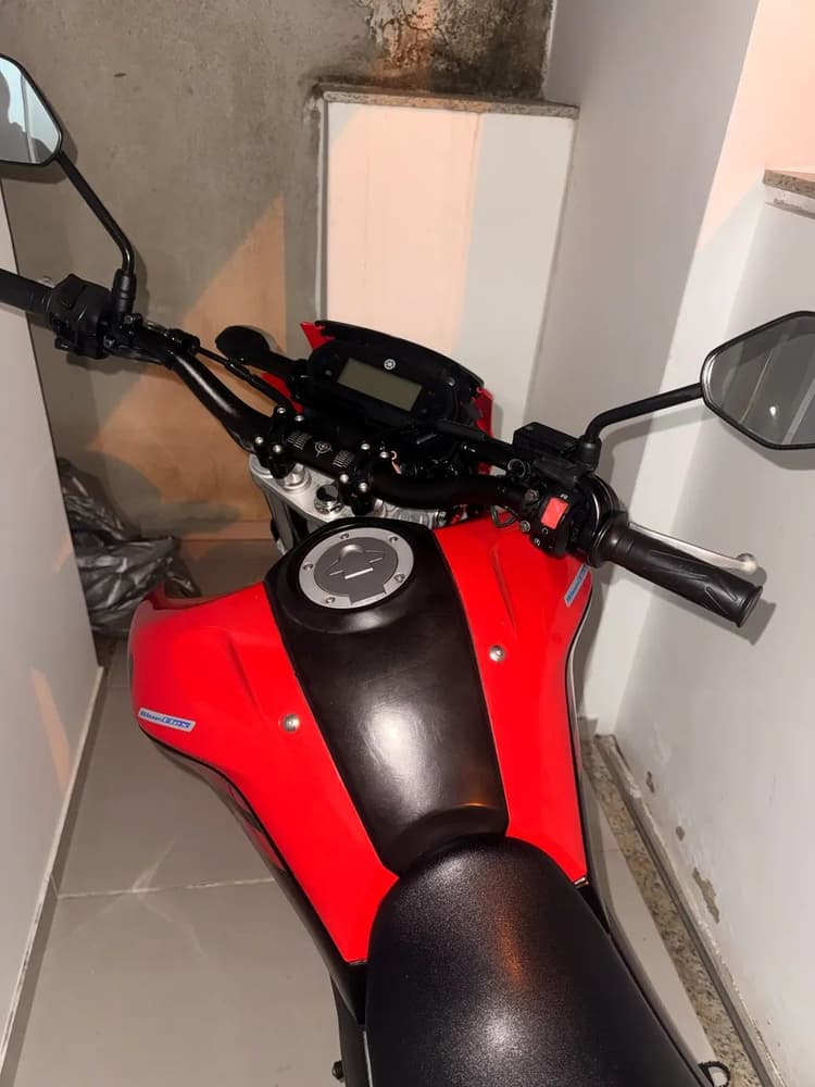 LANDER 250 2023 (SOMENTE VENDA)