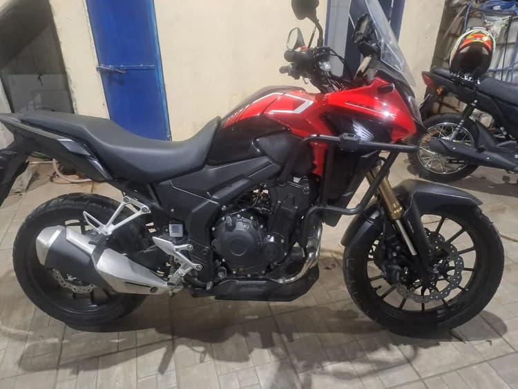 Cb 500x muito nova