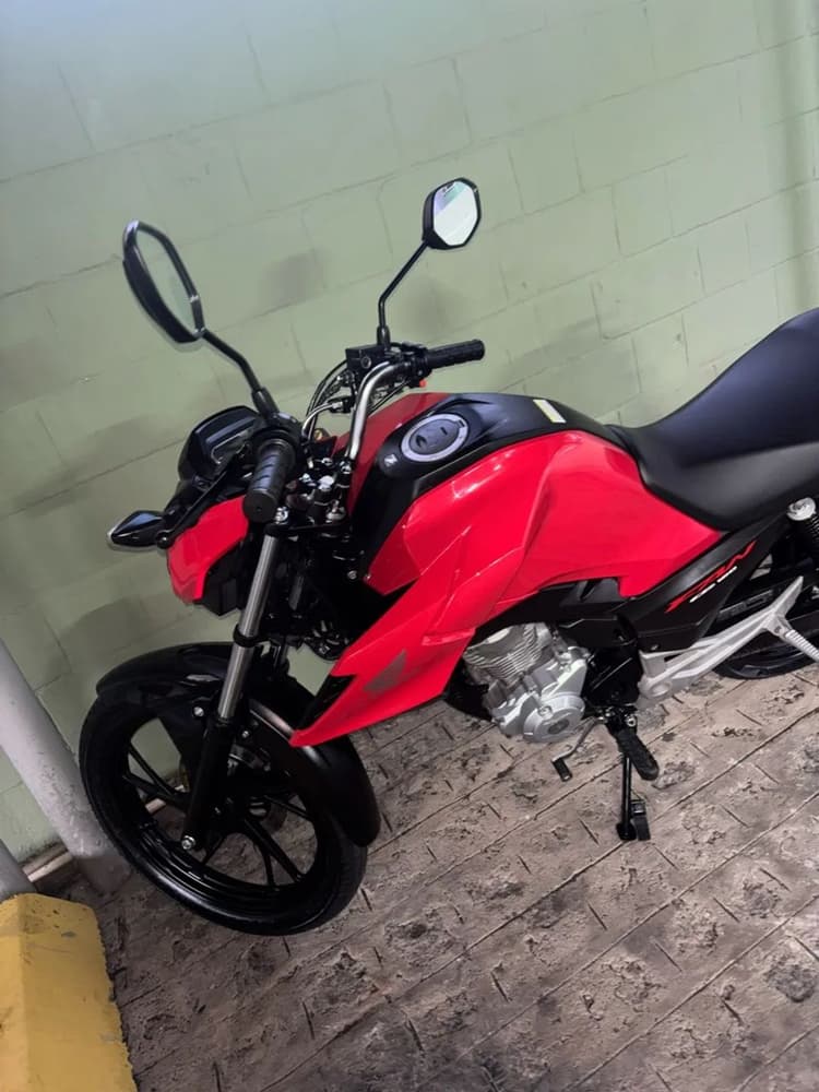 Vendo CG FAN 2025
