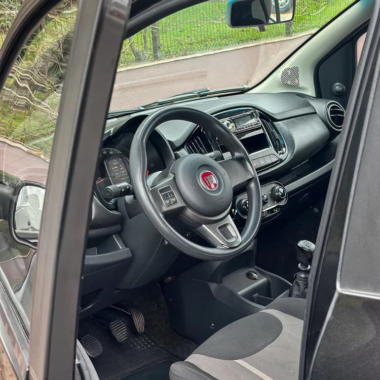 Fiat Uno WAY Celeb. 1.0 EVO Fire Flex 8V 5P 2015