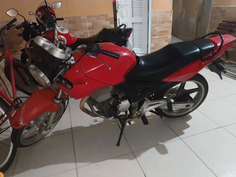 CBX Twister 