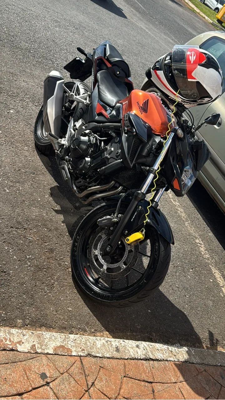 Cb 500f modelo 2022  , top ! 