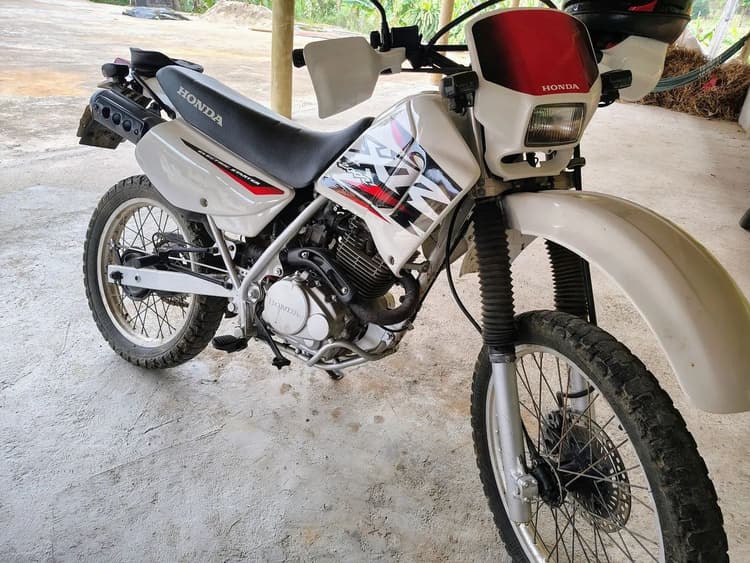 XR 200 1999