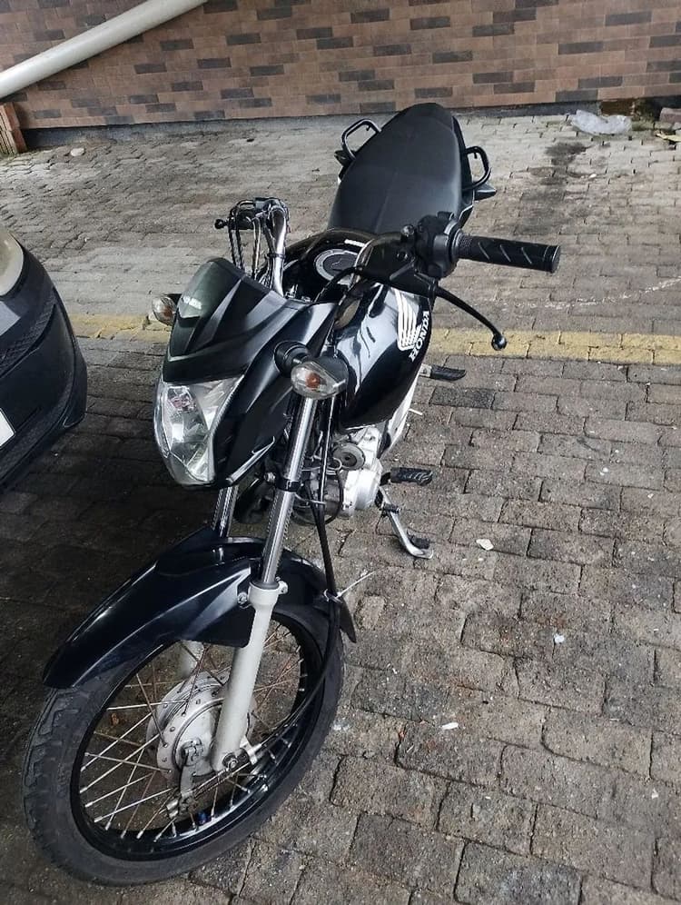 Vendo moto único dono 