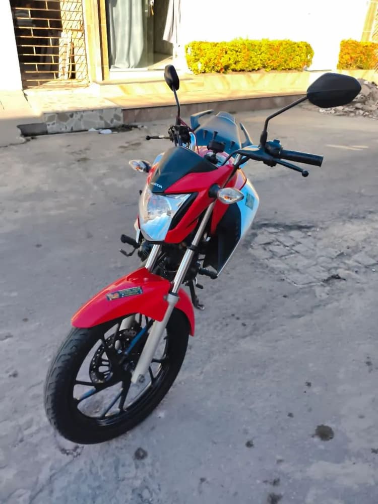 Titan 160 