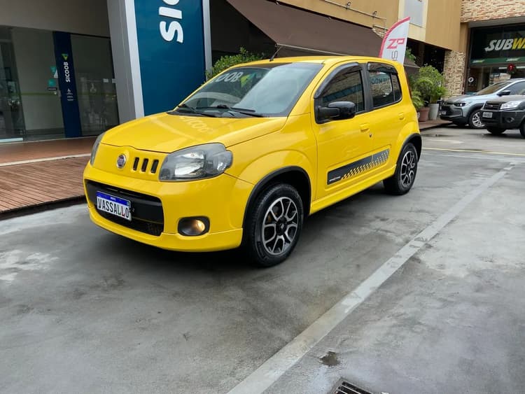 Fiat Uno Sporting 1.4 EVO Fire Flex 8V 4P 2013