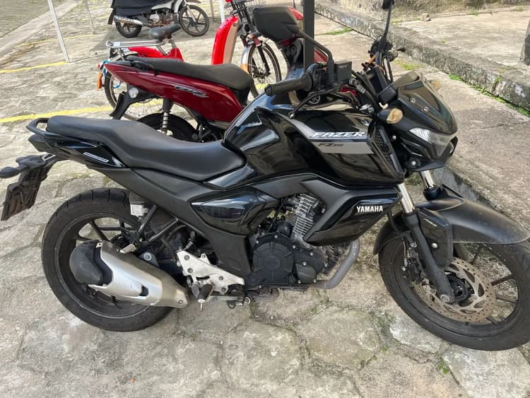 FZ15