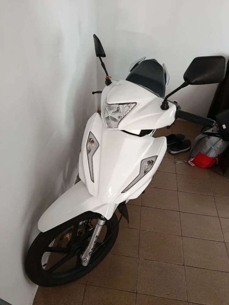 Vende-se Moto Avelloz AZ1 (praticamente Zero)!!!