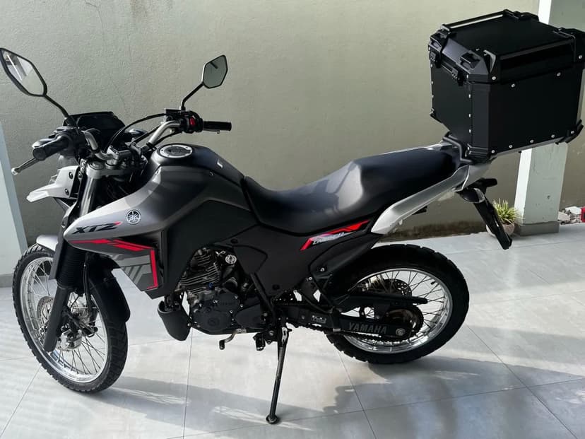 Yamaha XTZ 250 Lander Connected 2025