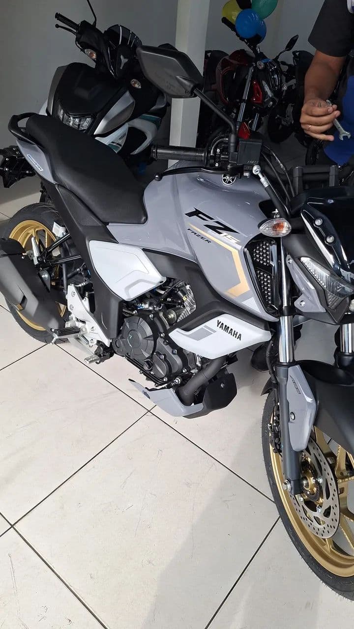  FZ15 já financiada 