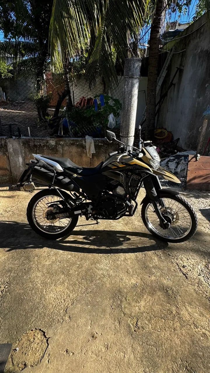 Lander  muito nova