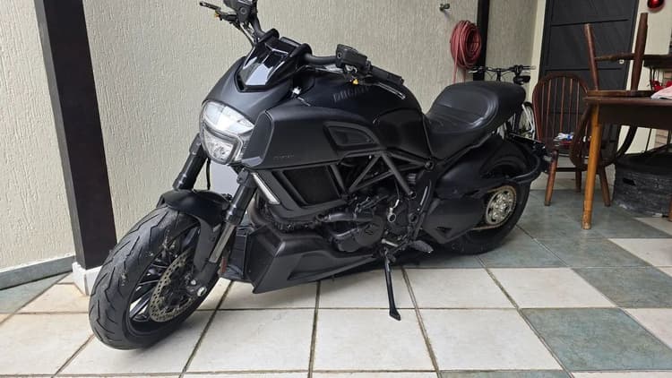 Ducati diavel Dark Ano 2016