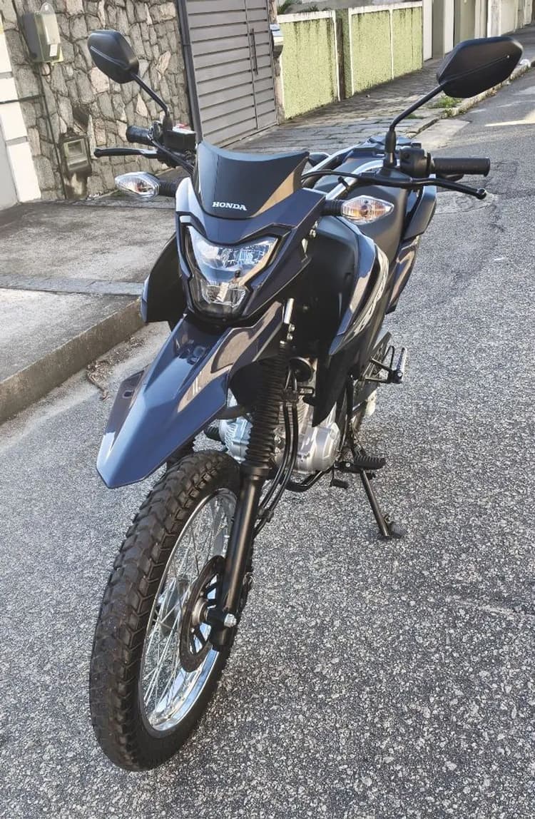 HONDA BROSS COM 1480 KMS 