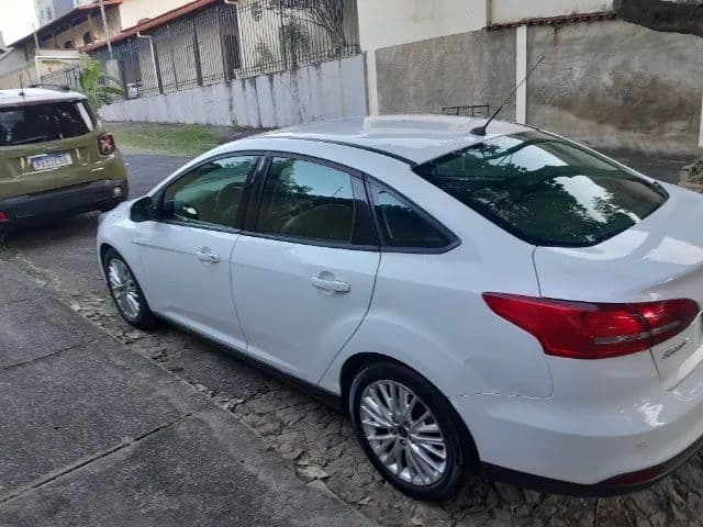 Ford Focus Fastback Se/se Plus 2.0 Flex Aut. 2017