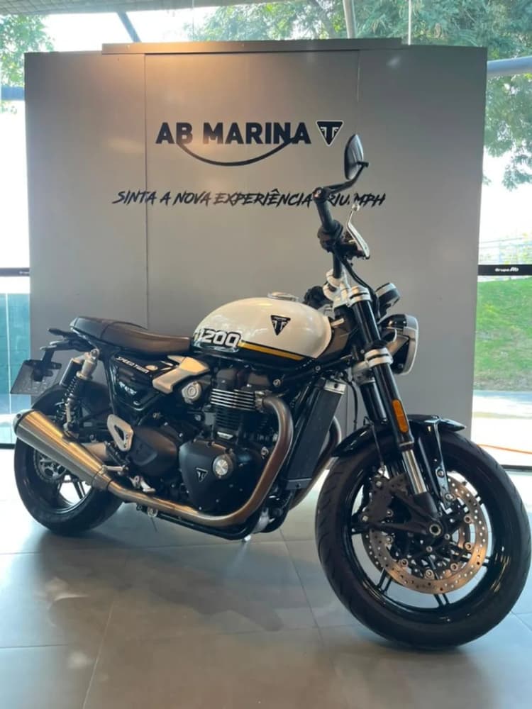 Triumph Speed Twin 1200