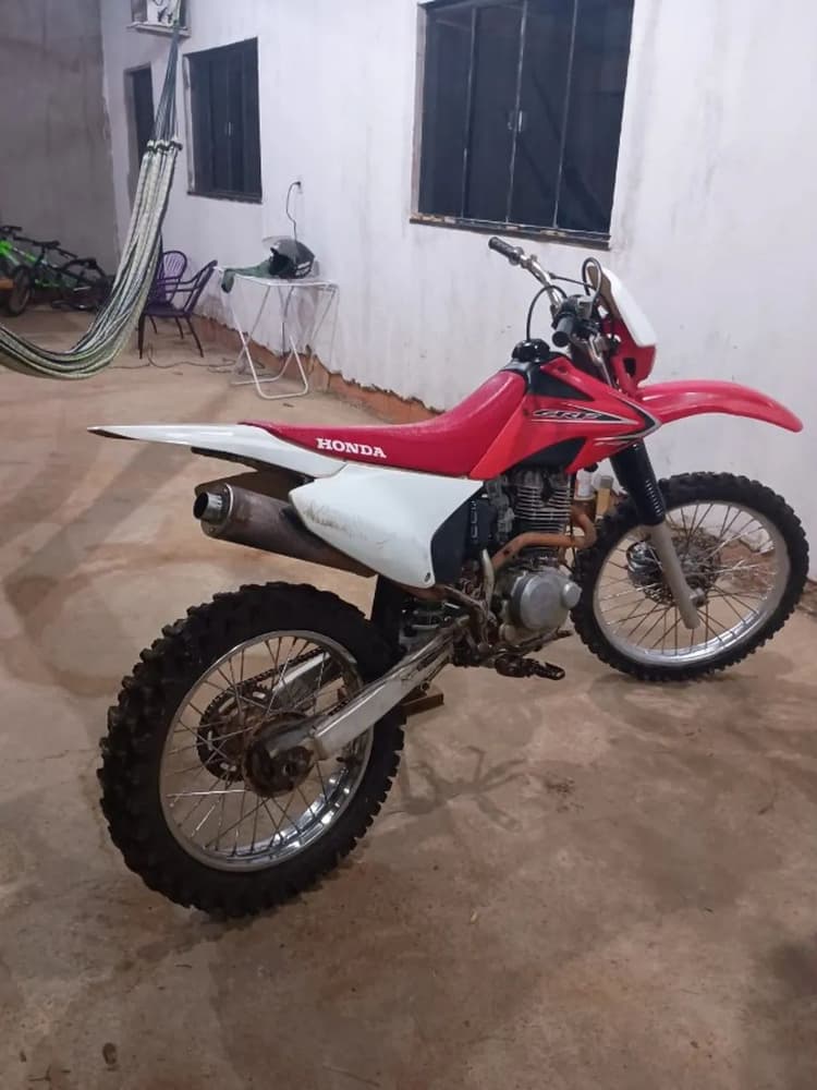 CRF 230 / TITAN CROSS