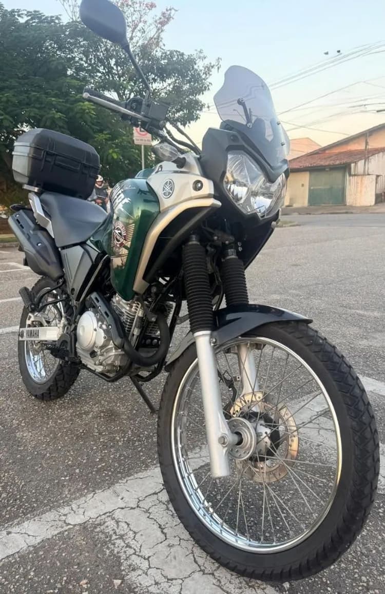 Tenere 250 bem conservada 