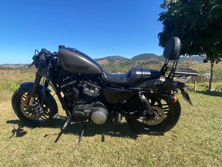 Harley Davidson Roadster 