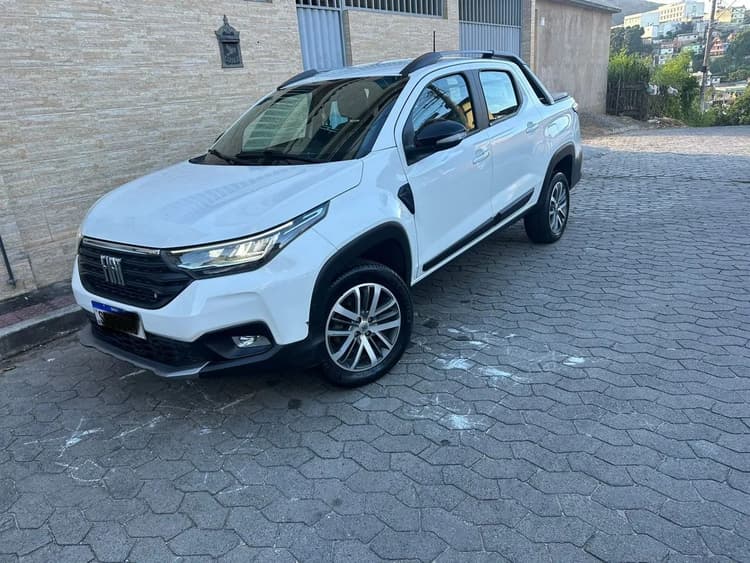 Fiat Strada Volcano 1.3 Flex 8V CD 2024