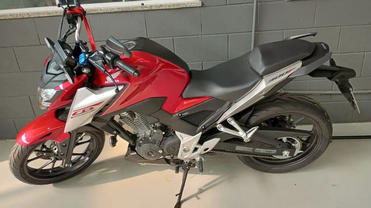 Cb 300f 2026