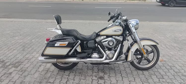 Harley Dyna Switchback FLD 1600