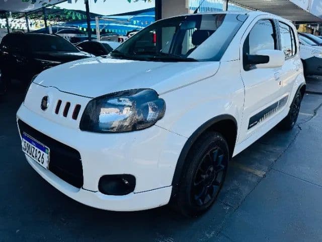 Fiat Uno Sporting 1.4 EVO Fire Flex 8V 4P 2014