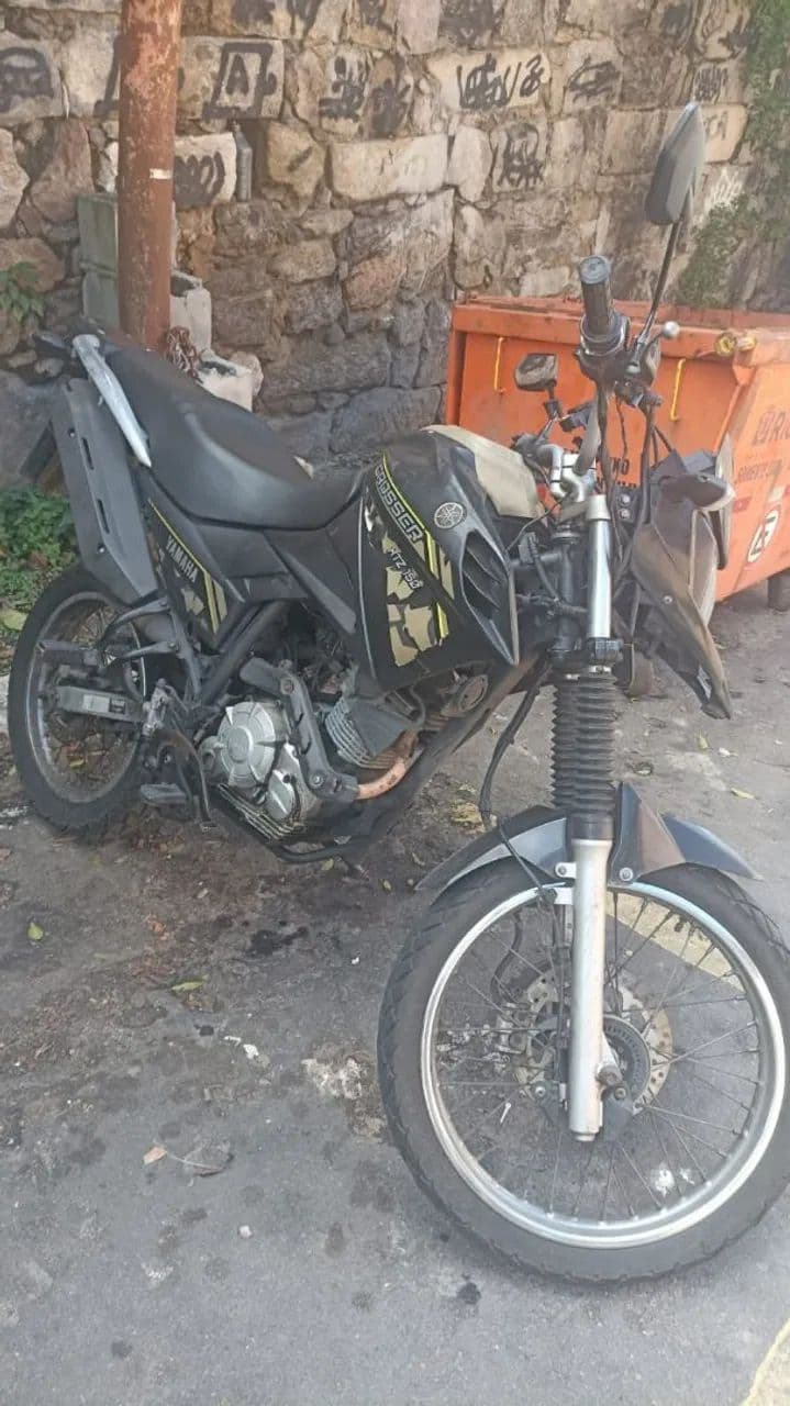  2 crosser 