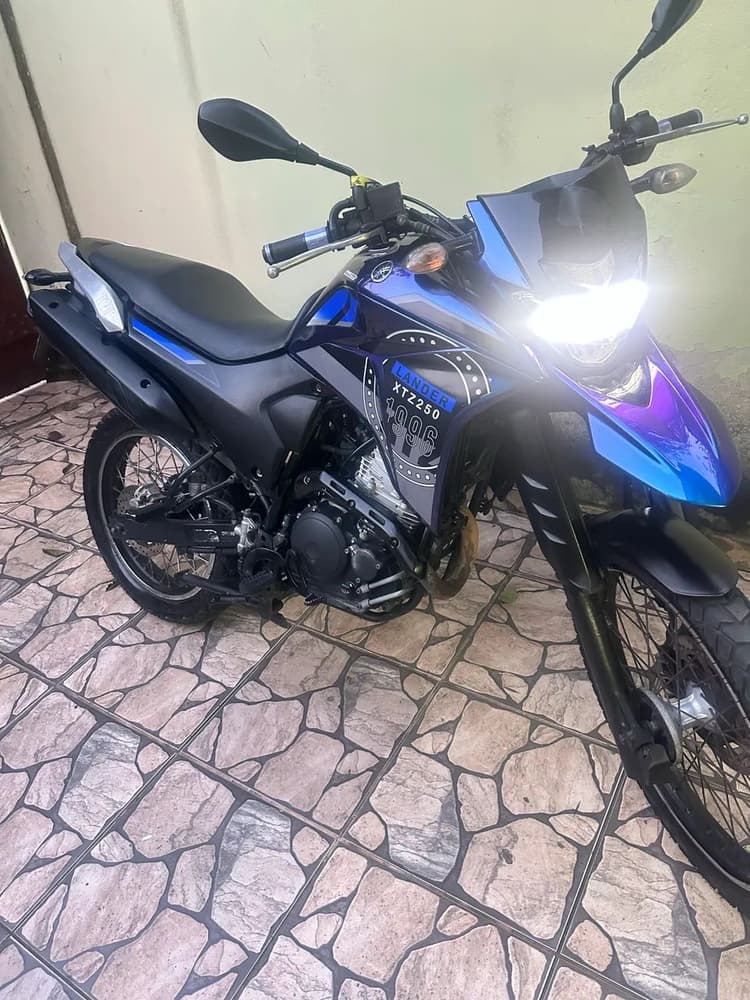 XTZ LANDER 250 impecável 