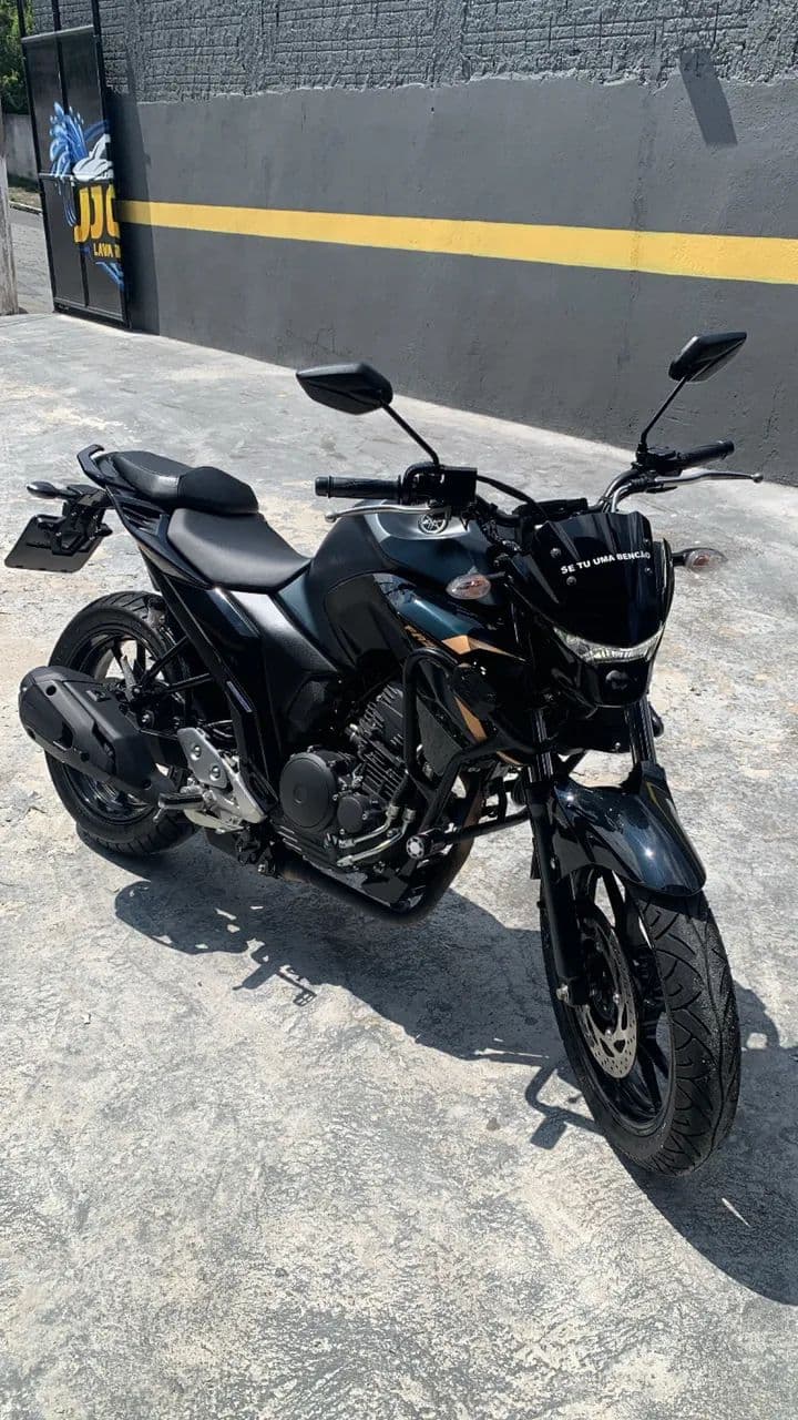 Fazer 250