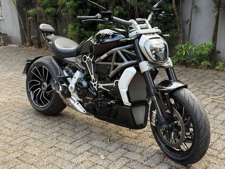 DUCATI XDIAVEL S 2022