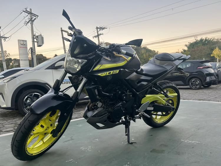 Yamaha MT 03 