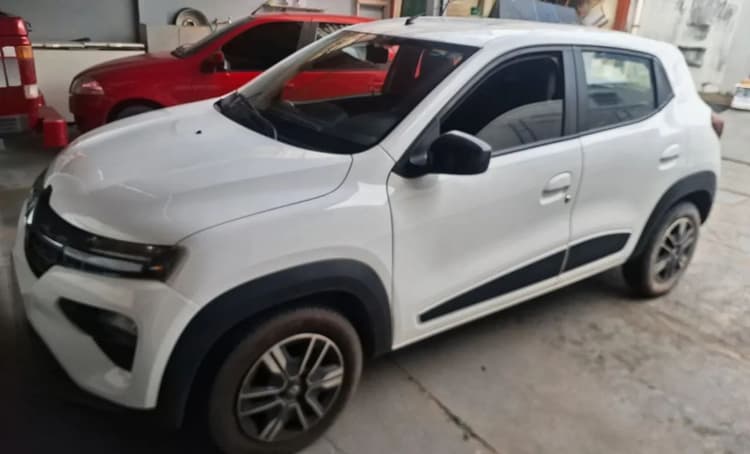 Renault Kwid Intense 1.0 Flex 12V 5P Mec. 2023