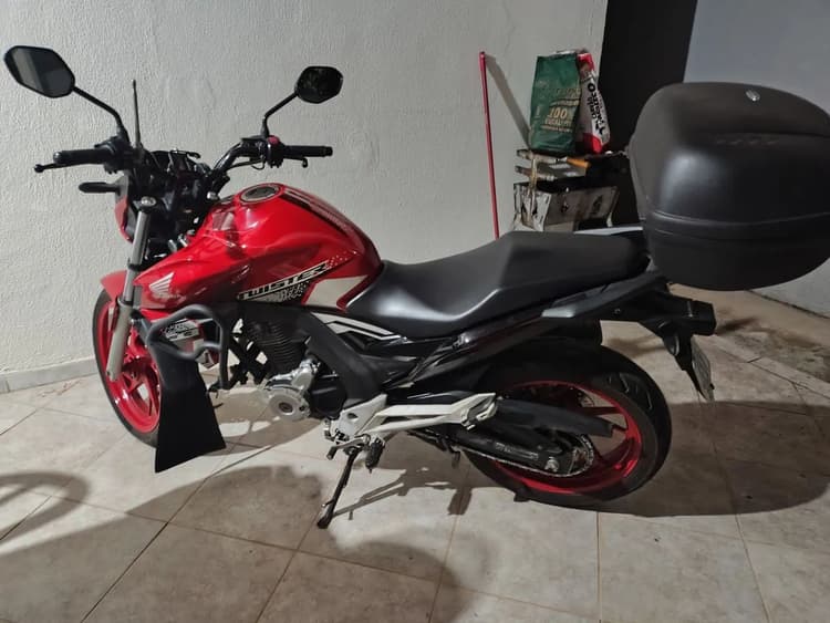 Cb 250 2021/2022