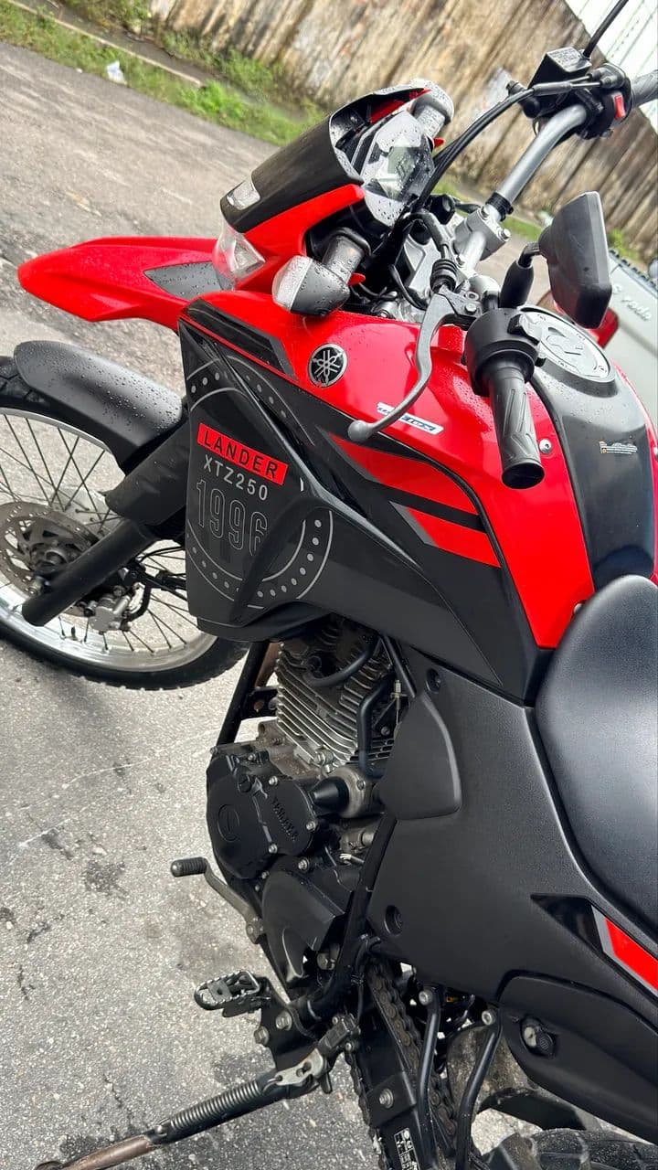 Vendo, troco e financio 