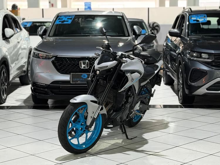YAMAHA MT-03 CONNECTED ABS 