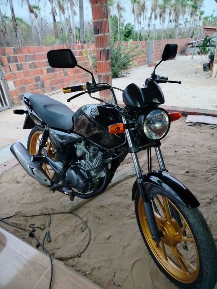 Titan 150 2006 totalmente restaurada 
