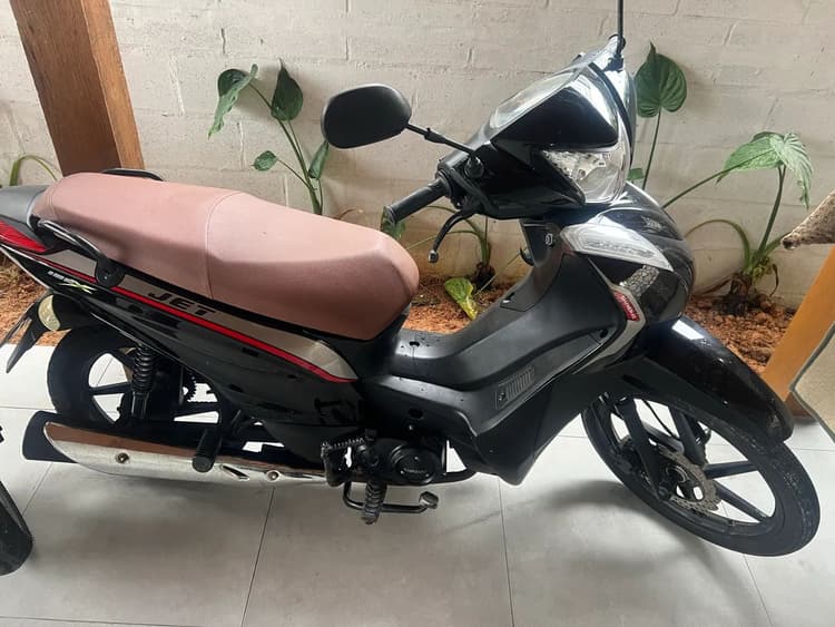 Vendo moto 
